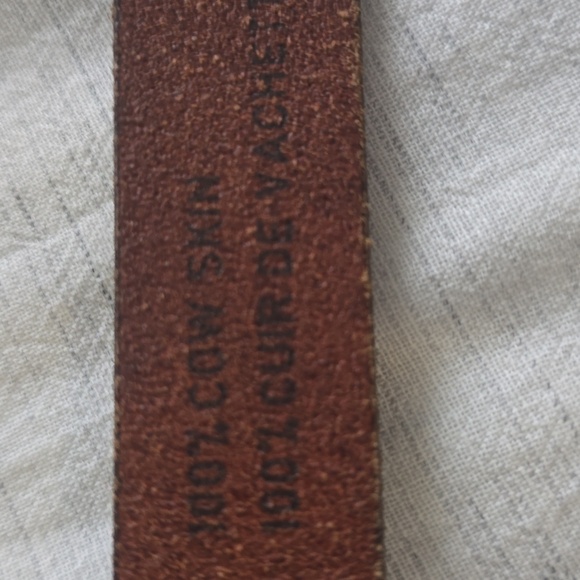 Boss Rich Brown Leather Accessory